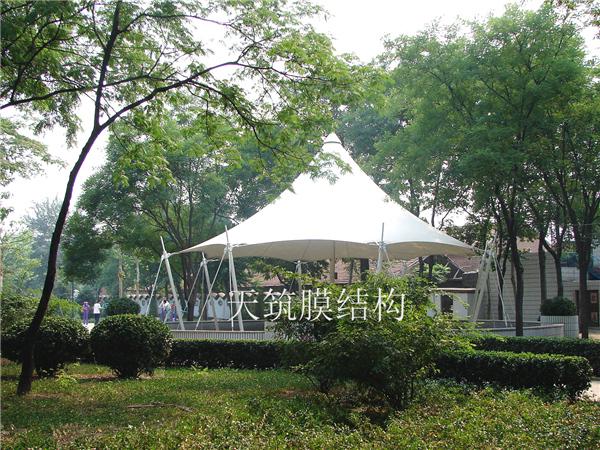 呂梁公園張拉膜景觀棚