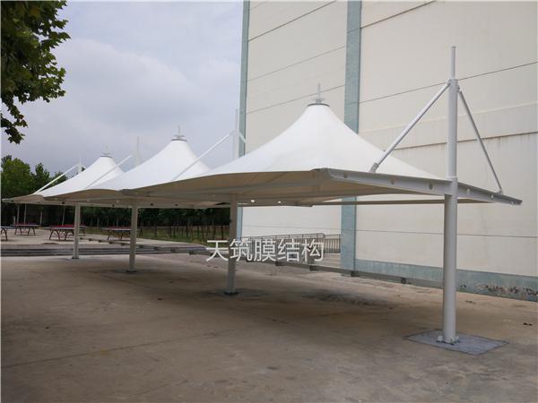 嵩陽中學(xué)電動(dòng)車車棚